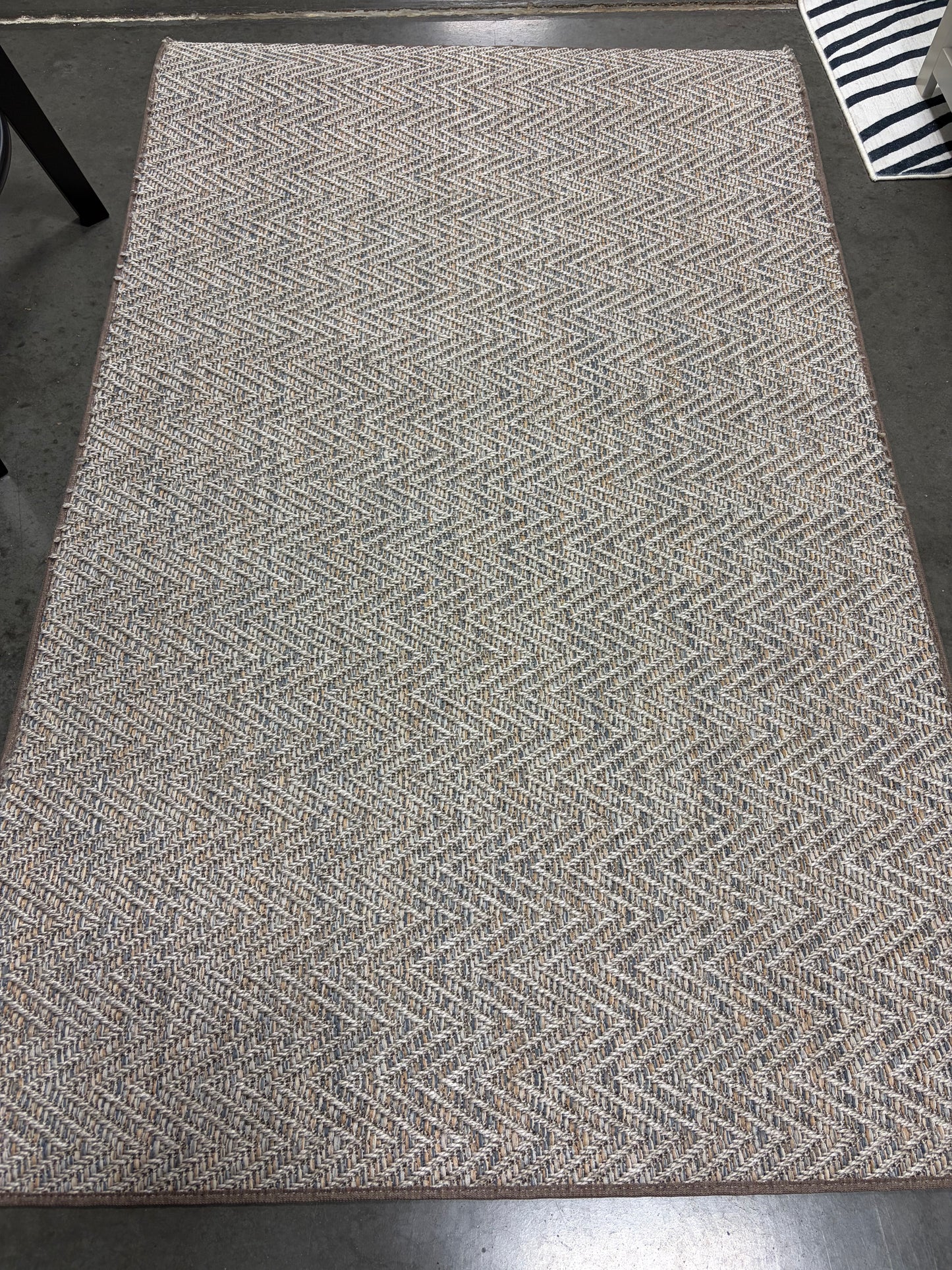 Rug - 3’ x 5’ Chevron Low Pile