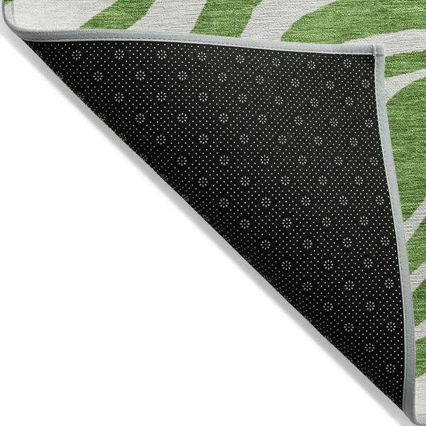 Rug - 2’6” x 3’10” Chantille Machine Washable Indoor/Outdoor Abstract Green