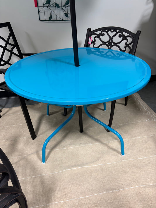 Patio Table - Northlight 39.25-Inch Outdoor Retro Metal Tulip Dining Table