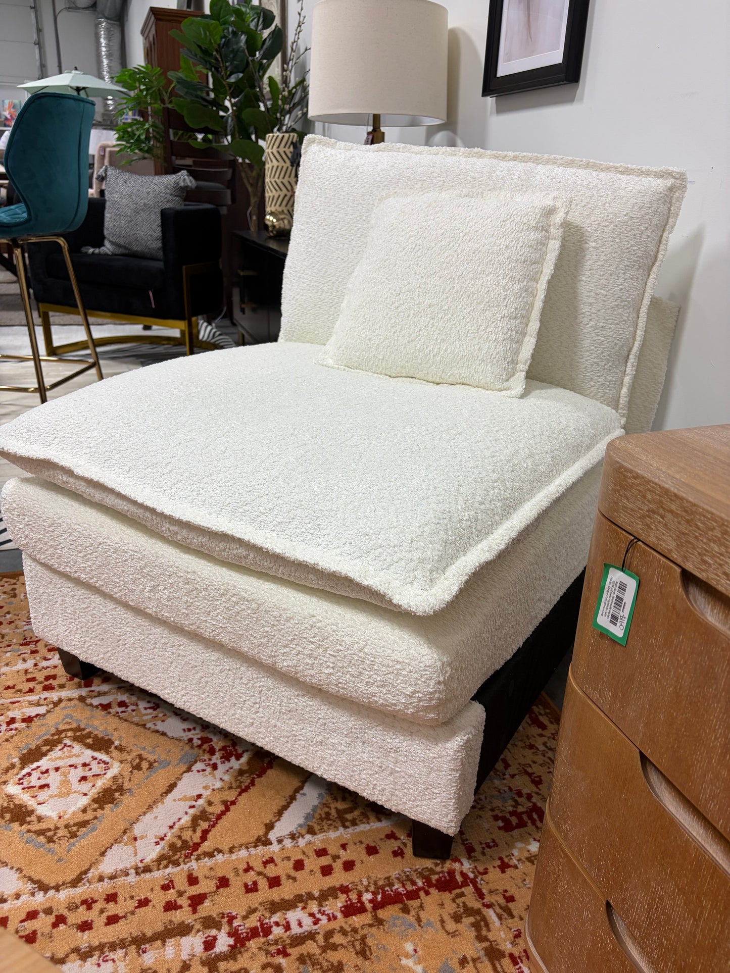 Chair - Accent Armless Cream Boucle