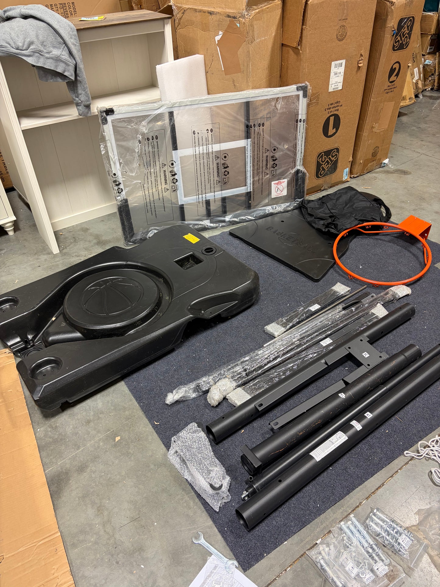 Basketball Hoop - Adjustable Basketball Hoop (see all info!!)
