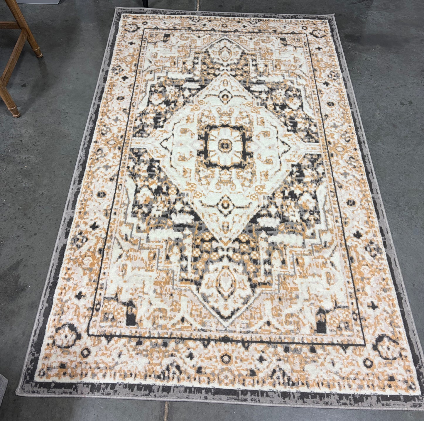 Rug - 5’ x 8’ Grey, Gold Rug