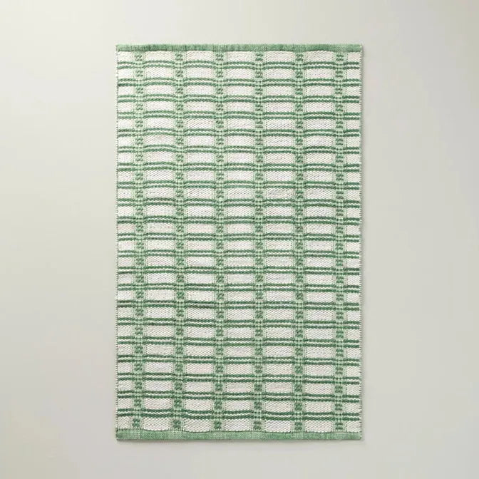 Rug - 5’x7’ Hearth & Hand with Magnolia Indoor & Outdoor Handmade Accent Rug, 30 x 50 in - Green & Natural