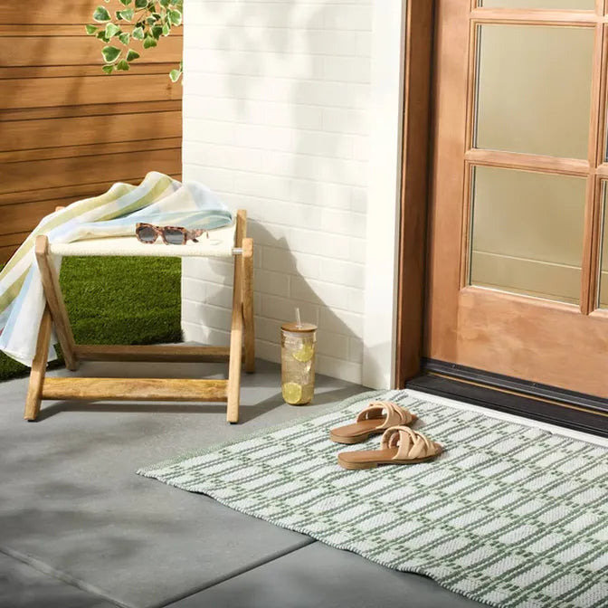 Rug - 5’x7’ Hearth & Hand with Magnolia Indoor & Outdoor Handmade Accent Rug, 30 x 50 in - Green & Natural