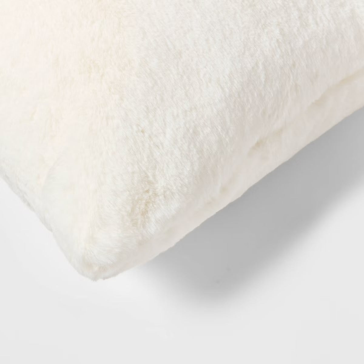 Home Goods - Pillow Oversized 24x24” Faux Fur Pillow - BT10.31.25