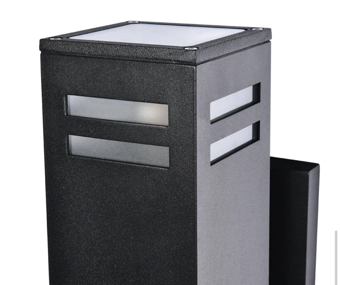 Outdoor - Sconce Breshawna Aluminum Matte Black - WF11.7.2