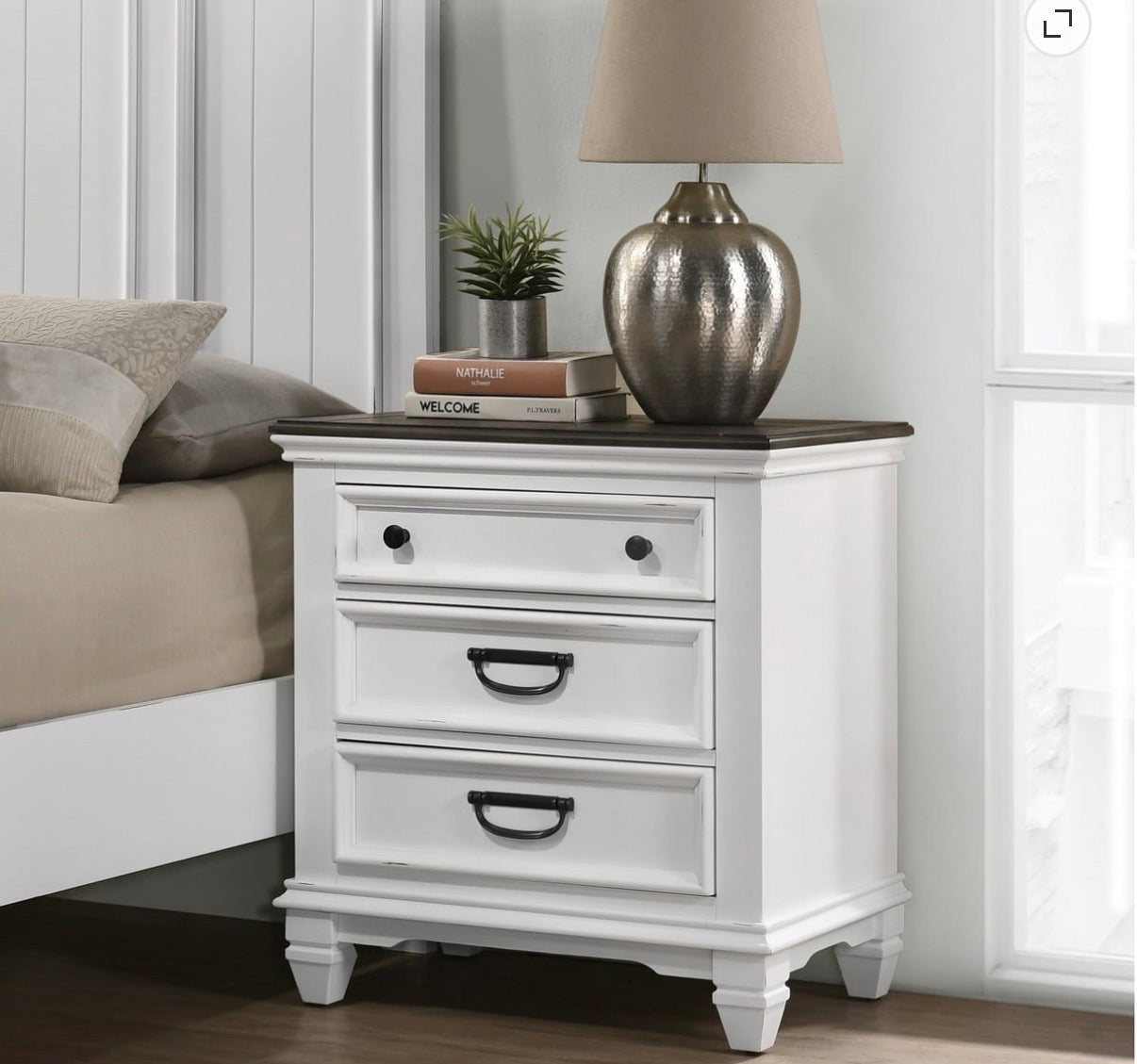 End Table/Nightstand - 3 Drawer Roundhill Nightstand