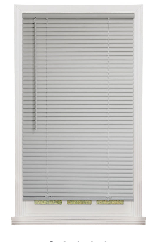 Blind - 34" W x 64" L Mainstays 1 in. Cordless, Room Darkening Vinyl Blind, Gray - WM11.25.25