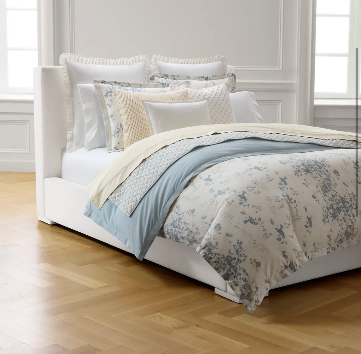 Bedding - Queen Size Beatrix Duvet Cover Set