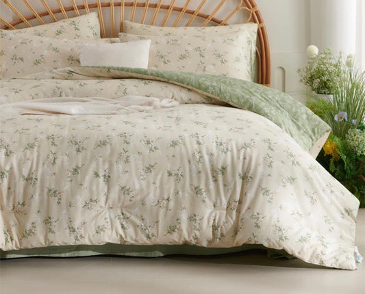 Bedding - Queen Size Nayoroom 3 Piece Beige & Green Floral Reversible Comforter Set
