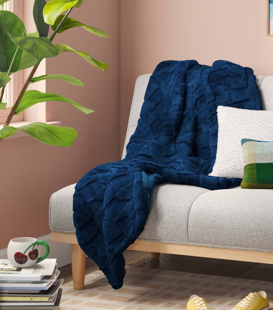 Blanket - Geometric Jacquard Faux Shearling Throw Blanket - TG10.31.25
