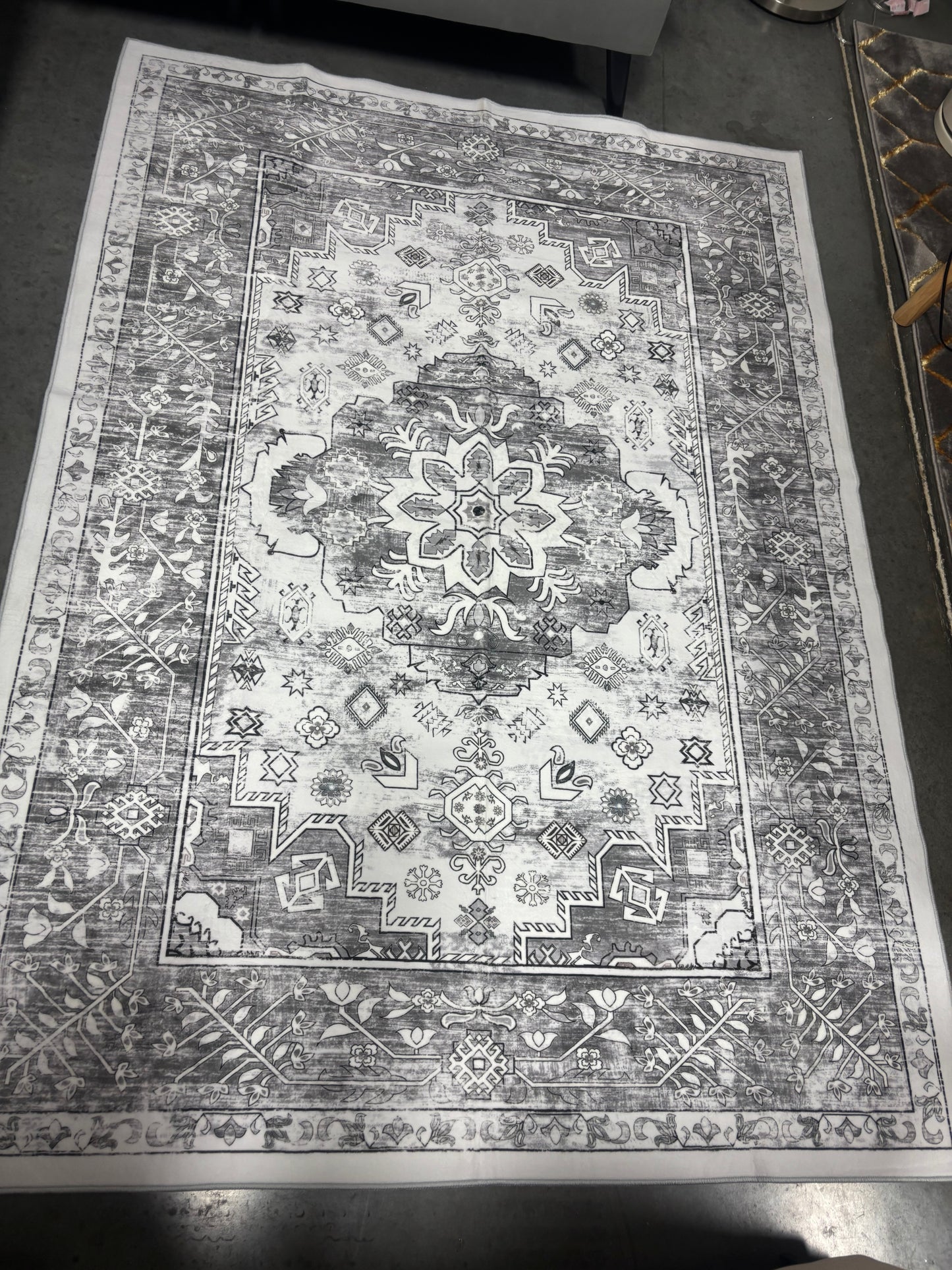 Rug - 5’ x 6’10” Washable Black, White, Gray - WF1.3.26