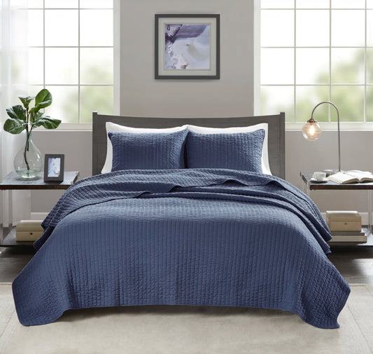 Bedding - Queen Size Keaton Barwick Reversible Solid 3 Piece Quilt Set - WF1.3.26