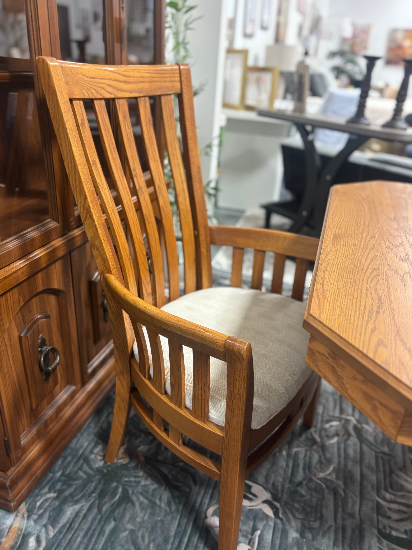 Dining Set - Solid Oak Amish Built 6 Piece set with 4 Leaves - HM