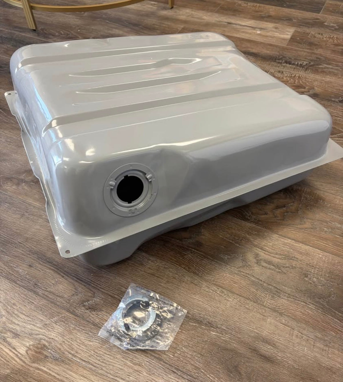 Gas Tank - Spectra Premium Fuel Tank, model CR8A