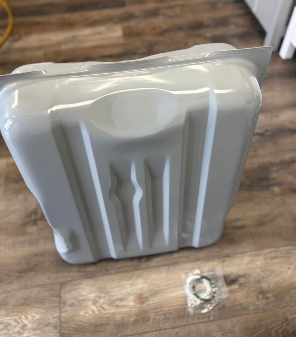 Gas Tank - Spectra Premium Fuel Tank, model CR8A